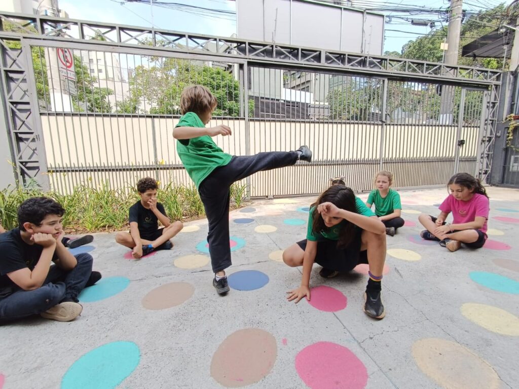 Roda Viva Escola do Berçário, Educação Infantil a Ensino Fundamental 1 e 2 na Vila Leopoldina e Lapa em São Paulo Roda Viva Escola do Berçário, Educação Infantil a Ensino Fundamental 1 e 2 na Vila Leopoldina e Lapa em São Paulo